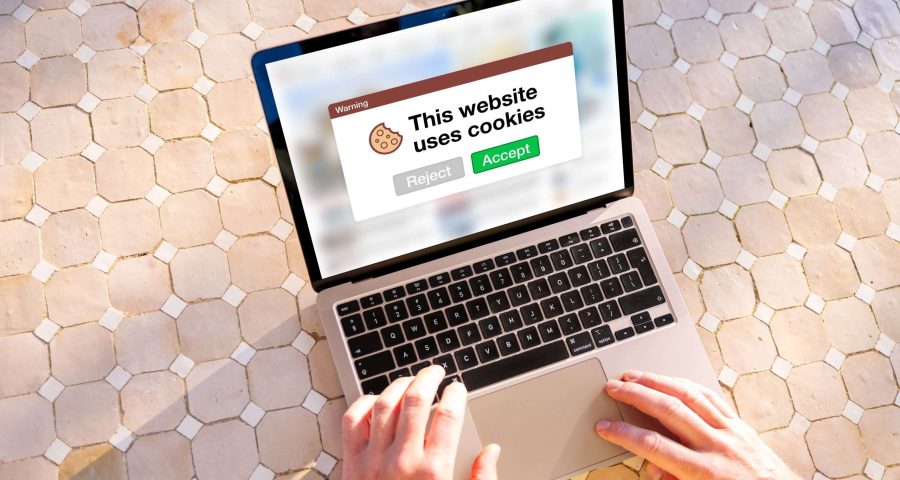 website popup displaying the use of cookies on a website